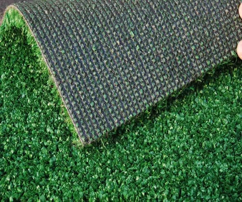 PP Backing Golf หญ้าเทียม 266 Stitches / M สําหรับการใช้ในภายนอกหรือพื้นบ้านที่มีความหนาแน่นสูง