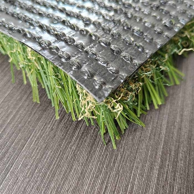 เครื่องเติมฟรี หญ้าสังเคราะห์ ป้องกันการขัดแย้ง 30 มม สถานที่พักผ่อน หญ้าประดิษฐ์ ผืนหญ้าความหนาแน่นสูง