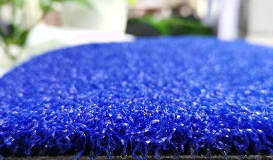 สนามกีฬาฮอกกี้เทียมที่ได้รับการรับรองจาก FIH ด้วยความสูง 17 มิลลิเมตร สเปรย์น้ํา ไม่มีโลหะหนักเพื่อการเล่นอย่างต่อเนื่อง