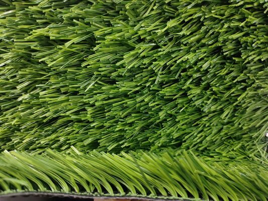 หญ้าเทียมฟุตบอลความหนาแน่นสูง ด้ายใยสังเคราะห์คุณภาพสูง (High Dtex) การระบายน้ำดีเยี่ยม เหมาะสำหรับสนามอาชีพและสนามทั่วไป สำหรับผู้ค้าส่งและตัวแทนจำหน่าย