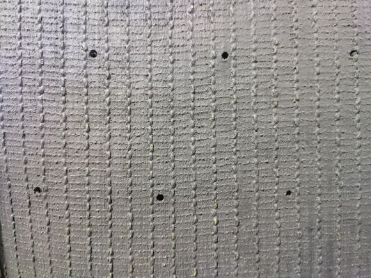 หญ้าเทียมฟุตบอลความหนาแน่นสูง ด้ายใยสังเคราะห์คุณภาพสูง (High Dtex) การระบายน้ำดีเยี่ยม เหมาะสำหรับสนามอาชีพและสนามทั่วไป สำหรับผู้ค้าส่งและตัวแทนจำหน่าย