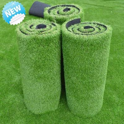 SBR Latex Backing Synthetic Grass with 45mm Pile Height and C Spine Yarn Shape สําหรับทําสวนและสวน