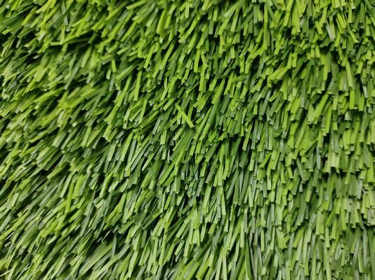 หญ้าเทียมสำหรับสนามฟุตบอล ความสูง 50 มม. 12000 Dtex 130 ฝีเข็มต่อเมตร